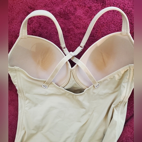 LE MYSTERE Seamless Firm Control 38C Multiposition Straps - Picture 4 of 9